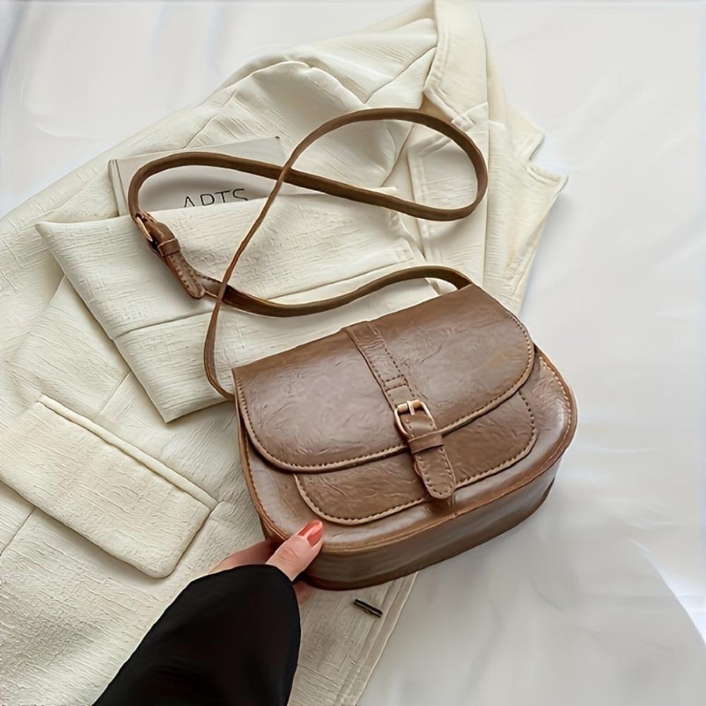 Evelyn Timeless Leather Saddle Crossbody Purse