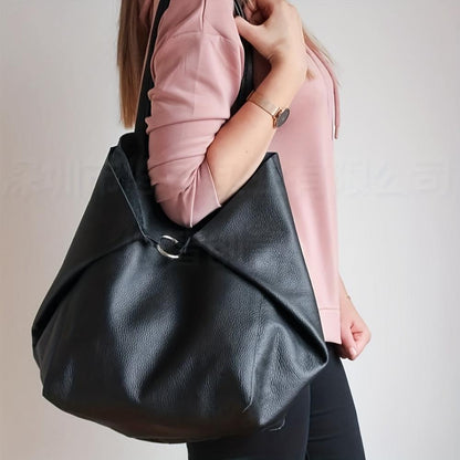 Renee’s Chic Vintage-Inspired Spacious Everyday Tote