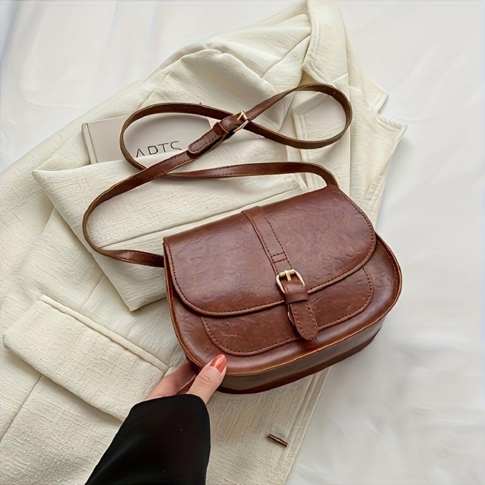 Evelyn Timeless Leather Saddle Crossbody Purse